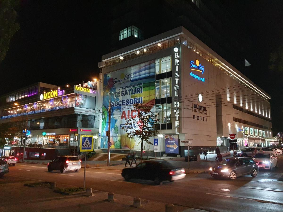 Central Park Apartment Chisinau Bagian luar foto